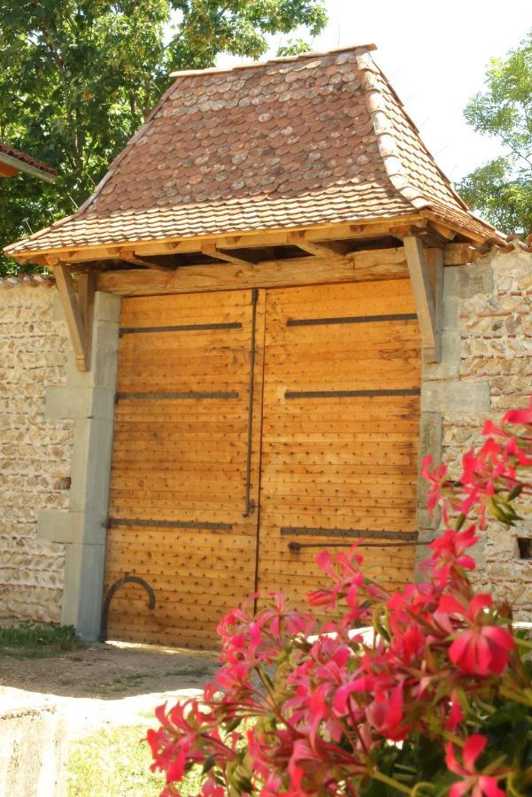 الشقق الفندقية La Cote-Saint-Andreفي  La Ferme De Berlioz المظهر الخارجي الصورة